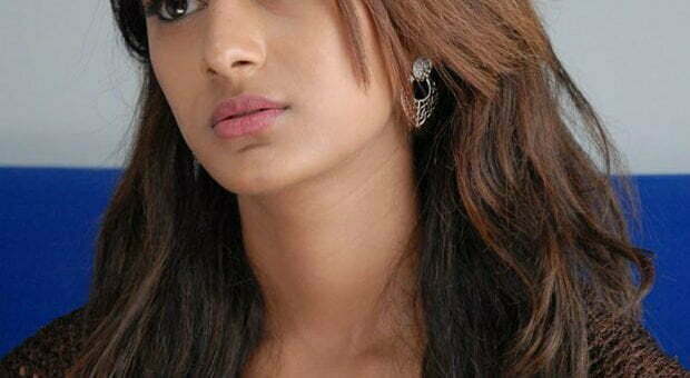 Erica Fernandes Hot Pictures Instagram Age Boyfriend Wiki