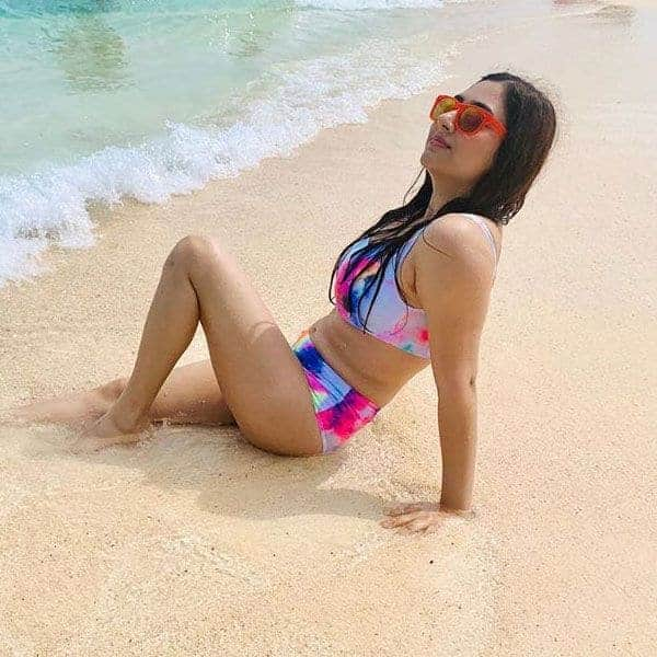 Disha Parmar Wiki And Cute Hot Pictures Sexy Bikini