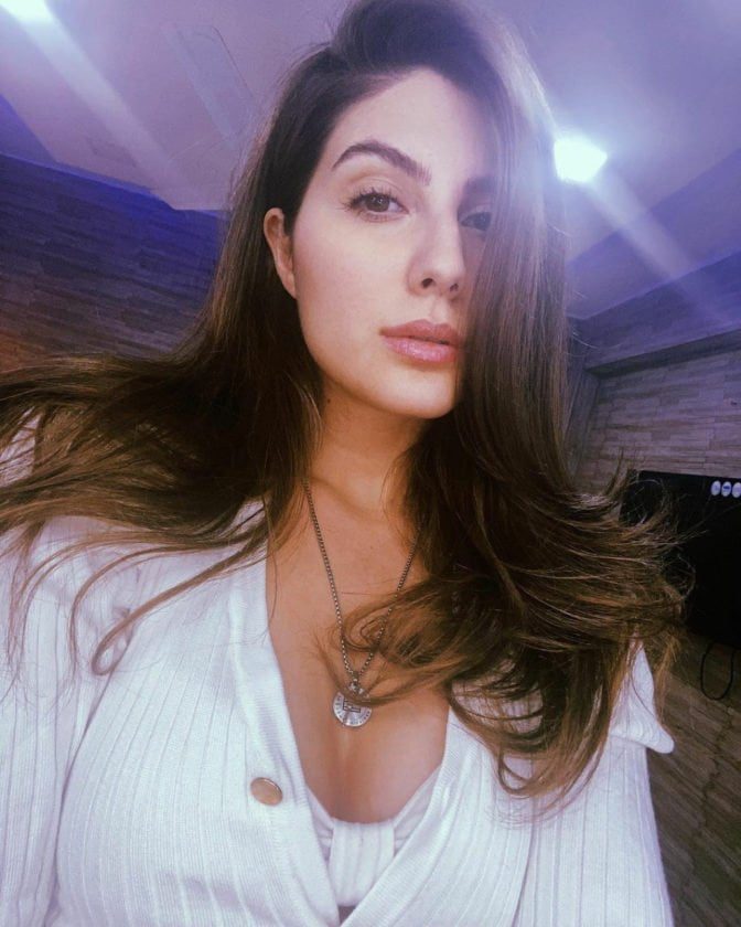 Sacred Games Hot Actress Elnaaz Norouzi 