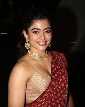 Rashmika Mandanna has hiked her remuneration. After the success of ‘Pushpa’, Rashmika is demanding more from the producers.