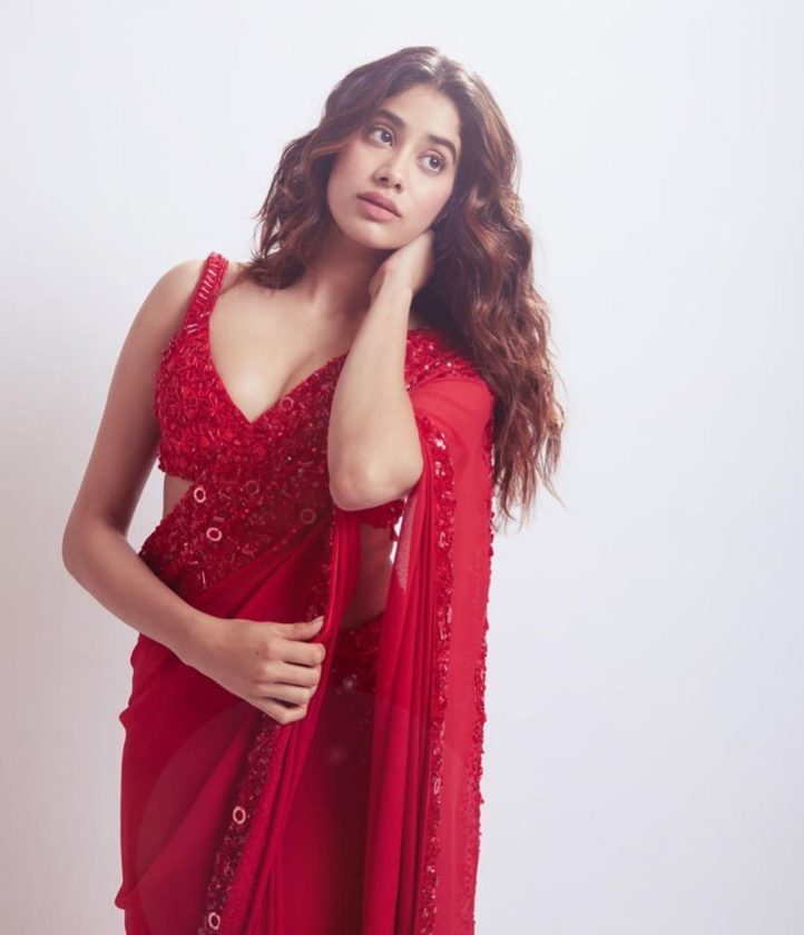 Janhvi Kapoor Hot n Gorgeous in red saree