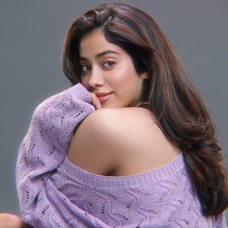 Janhvi Kapoor 10 Hot n Gorgeous Pictures