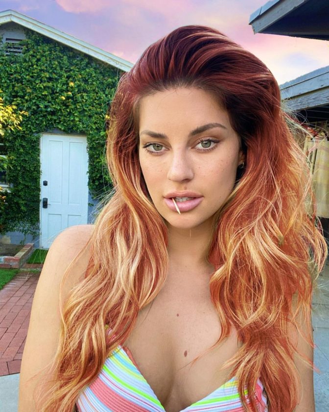Hannah Stocking 9 Hot Stunning Pictures