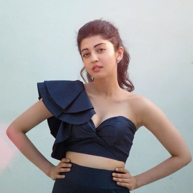 Pranitha Subhash 12 Latest Hot Gorgeous Pictures