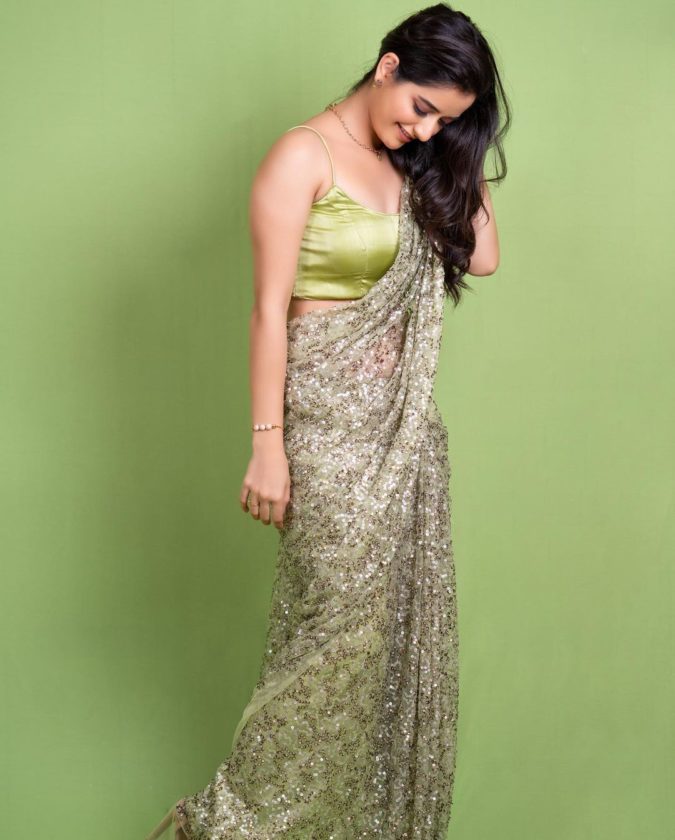 South Indian Actress 9 Gorgeous Hot Pictures Of Ashika Ranganath