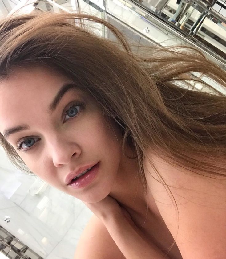 Barbara Palvin 10 Hot Gorgeous Pictures 