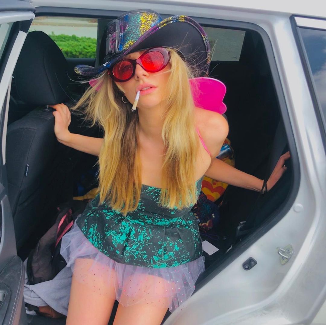 10 Hot Adorable Pictures Of Maddie Phillips - Bollywoodfever
