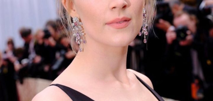8 Hot Gorgeous Pictures Of Saoirse Ronan