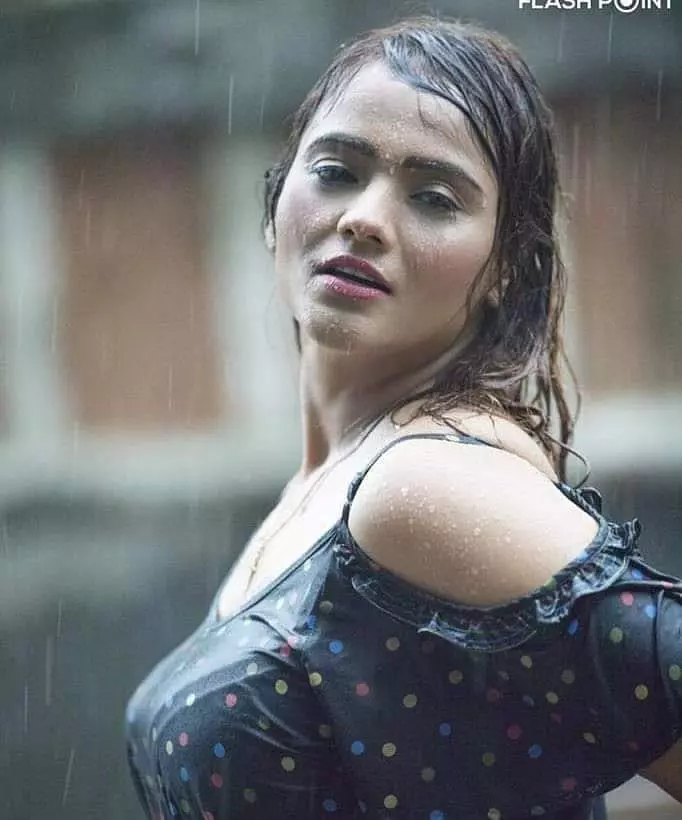 Ullu Actress Jinnie Jazz 11 Hot Gorgeous Pictures