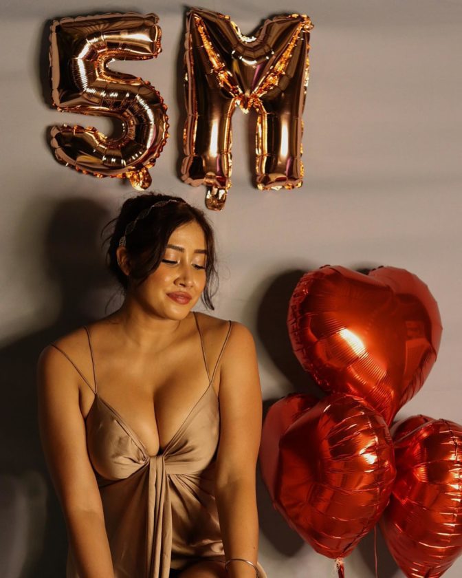 Sofia Ansari Celebrated 5 Million Followers On Instagram
