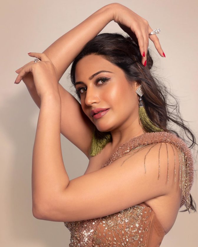 Surbhi Chandna Latest Hot Gorgeous Pictures