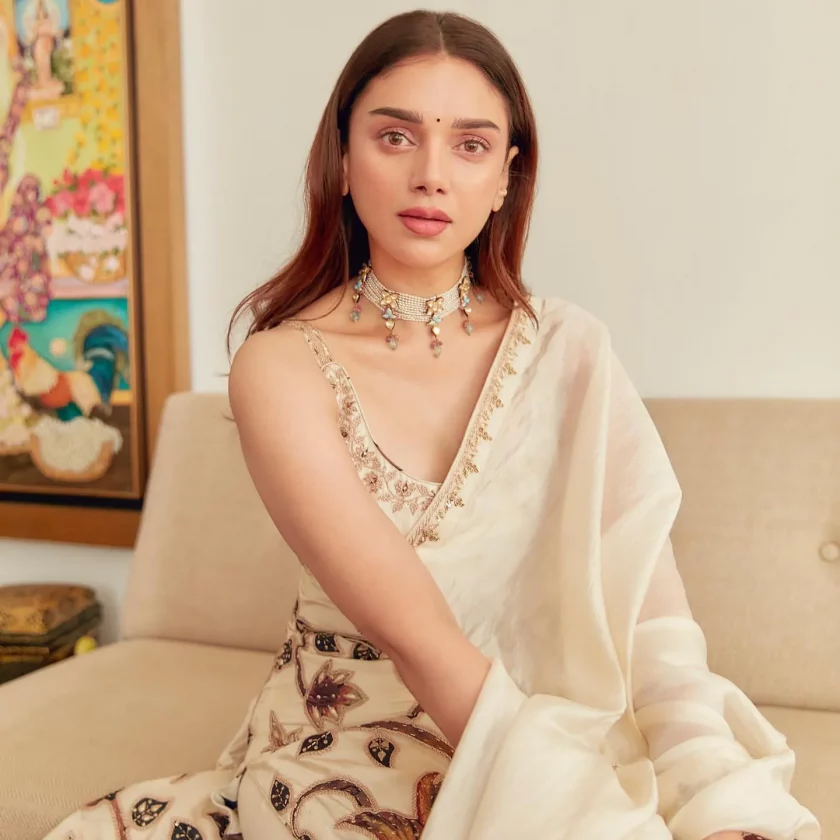 Aditi Rao Hydari Elegant Desi Look You Will Love It