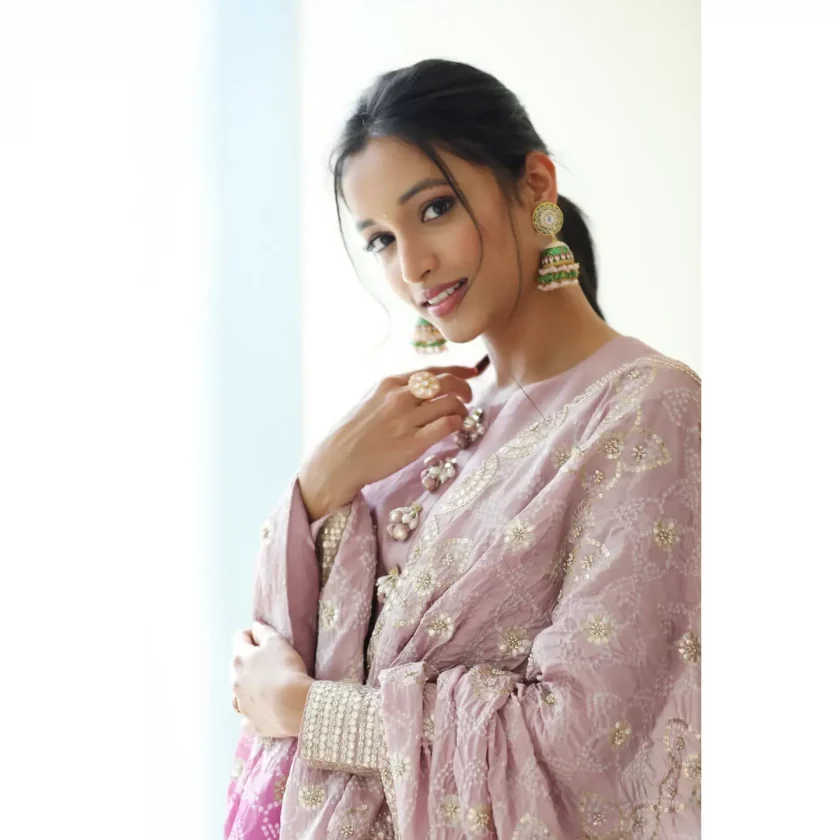 KGF Actress Srinidhi Shetty and Tradition Wear a deadly combination