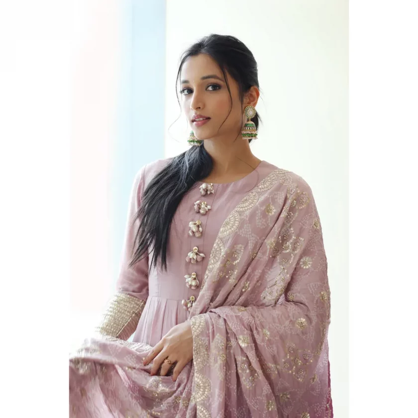 KGF Actress Srinidhi Shetty and Tradition Wear a deadly combination