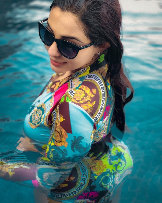 Super Hot South Indian Beauty Parvati Nair