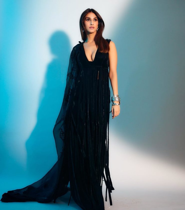 Vaani Kapoor Looks Gorgeously Hot in Black Deep Neck Dress