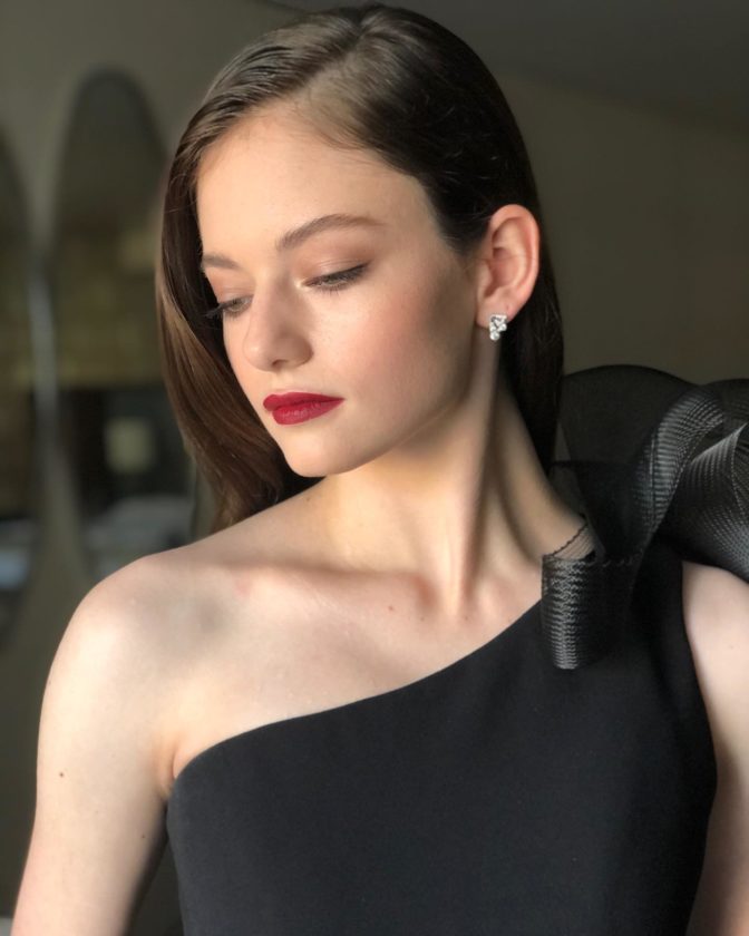 Angelic Beauty Mackenzie Foy Pictures