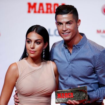 Read more about the article Cristiano Ronaldo Age, Height, Weight, Wife, Kids, Net Worth