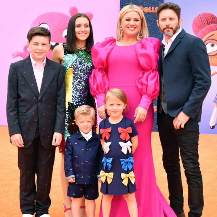 Kelly Clarkson Spent Summer With Ex Brandon Blackstock & Kids After Divorce