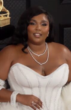 Read more about the article Lizzo has reached her limit with online negativity