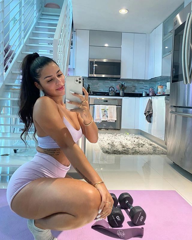 Katya Elise Henry Age Height Weight Body Stats Net Worth Hot Fitness Model