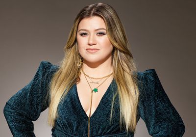 Kelly Clarkson Talks on Taking Ellen DeGeneres' TV slot