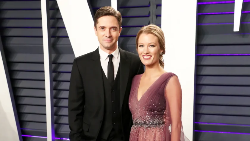 Ashley Hinshaw and Topher Grace are expecting their third child