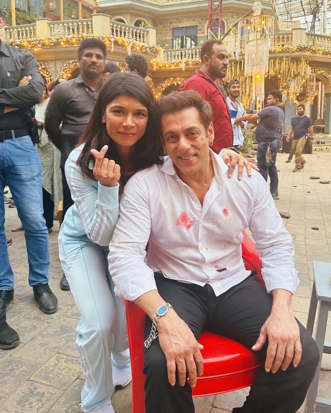 Boxer Nikhat Zareen Met Salman Khan