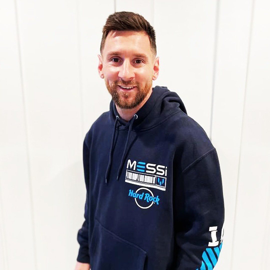 Lionel Messi Bio, Age, Height, Weight, Net Worth, Girlfriend, Wife, Family, Body Stats, Cars Favorites