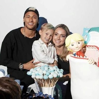 Neymar Age Height Weight Net Worth 2022 Girlfriend, Wife, Family, Body Stats, Cars Favorites