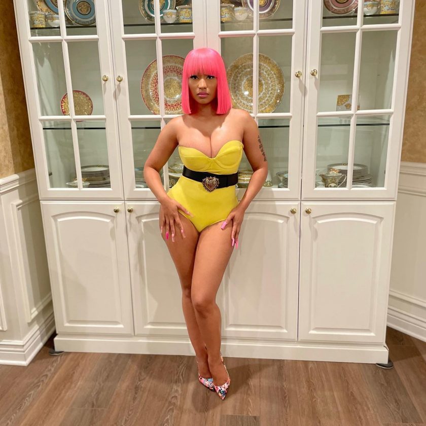 Nicki Minaj Hot Sexy yellow love bikini