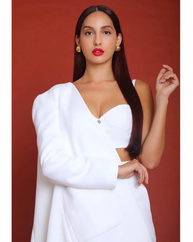 Nora Fatehi Hot Sexy elegant white