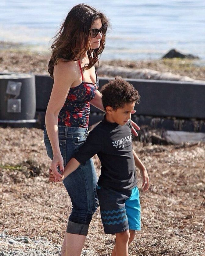 Know About Walker Nathaniel Diggs Son Of Taye Diggs and Idina Menzel