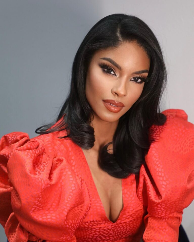 Know About Ashley Carino Age, Height, Weight, Net Worth, Body Measurements, Bra Size, Boyfriend, Family