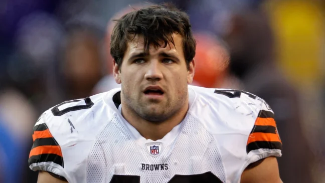 Read more about the article Peyton Hillis Age, Height, Weight, Net Worth