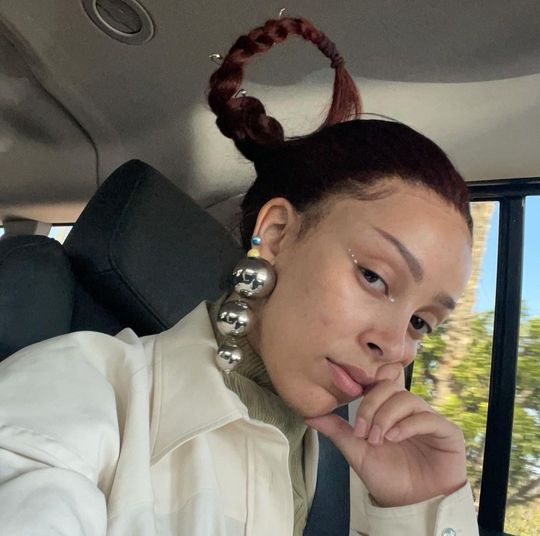 Doja Cat No Makeup without makeup