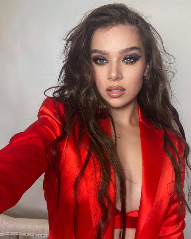 Hailee Steinfeld Hot Sexy gorgeous