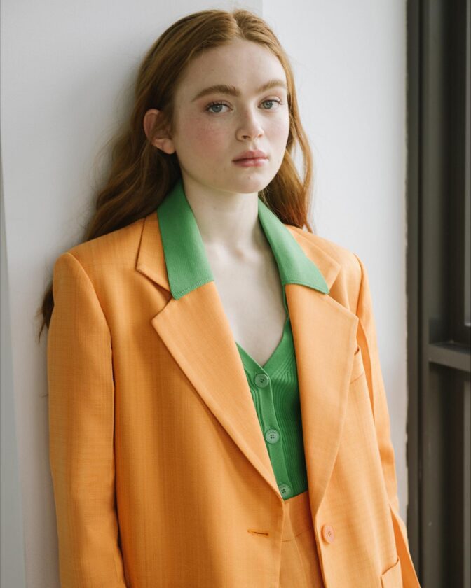 Sadie Sink Hot Gorgeous in orange outfit