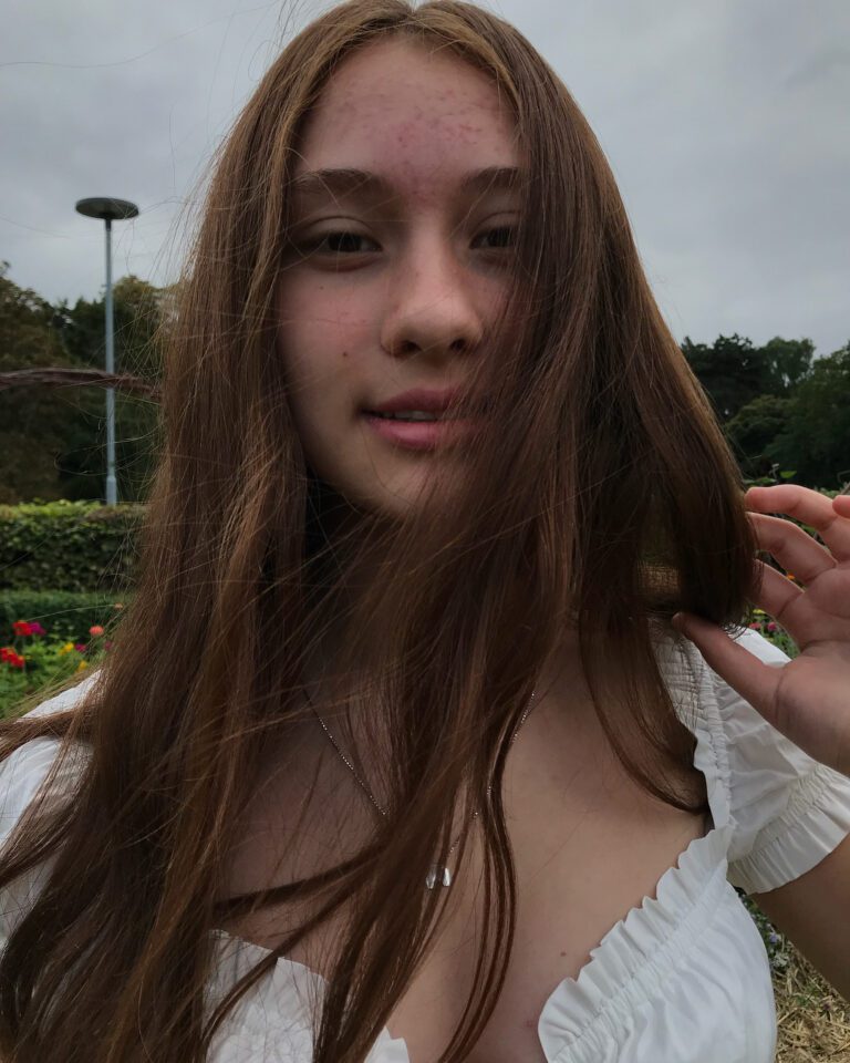 Lola Tung Bio, Age, Height, Weight, Body Measurements, Bra Size, Career