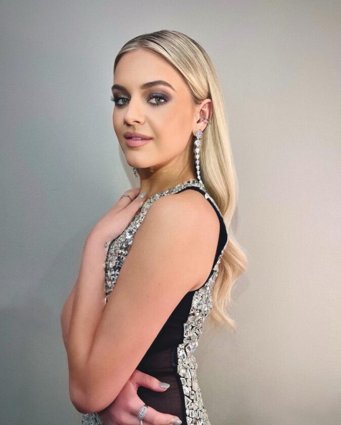 Know About Kelsea Ballerini Age, Height, Weight, Net Worth