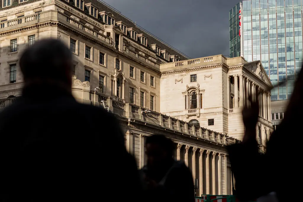 Bank of England Raises Interest Rates to Highest Level in 15 Years