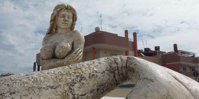 Curvy mermaid statue in Italy, Vulgar or Beautiful 