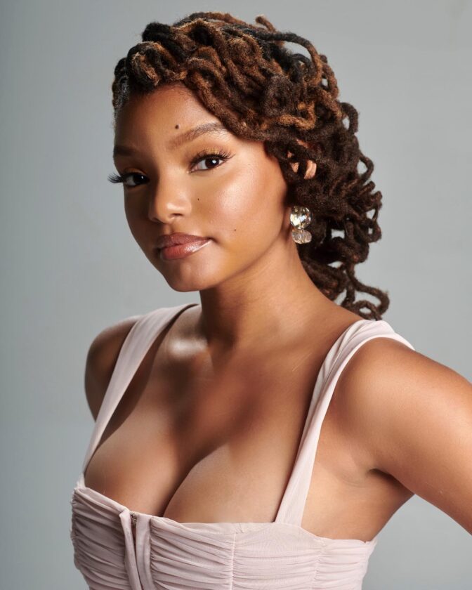 Hot Halle Bailey The Little Mermaid