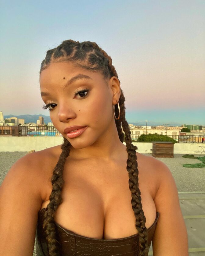 Hot Halle Bailey The Little Mermaid