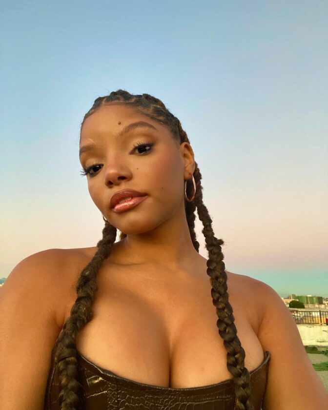 Hot Halle Bailey The Little Mermaid