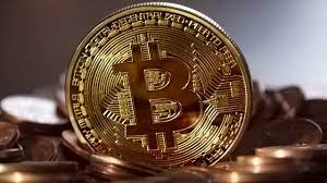 Bitcoin Fees Decline, but Over 257,000 Transactions Await Confirmation: An Analysis of Recent Blockchain Activity