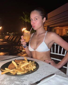 Olivia Rodrigo Stuns in a White Bikini, Sharing Tropical Hawaiian Vacation Memories in Social Media Photo Collection
