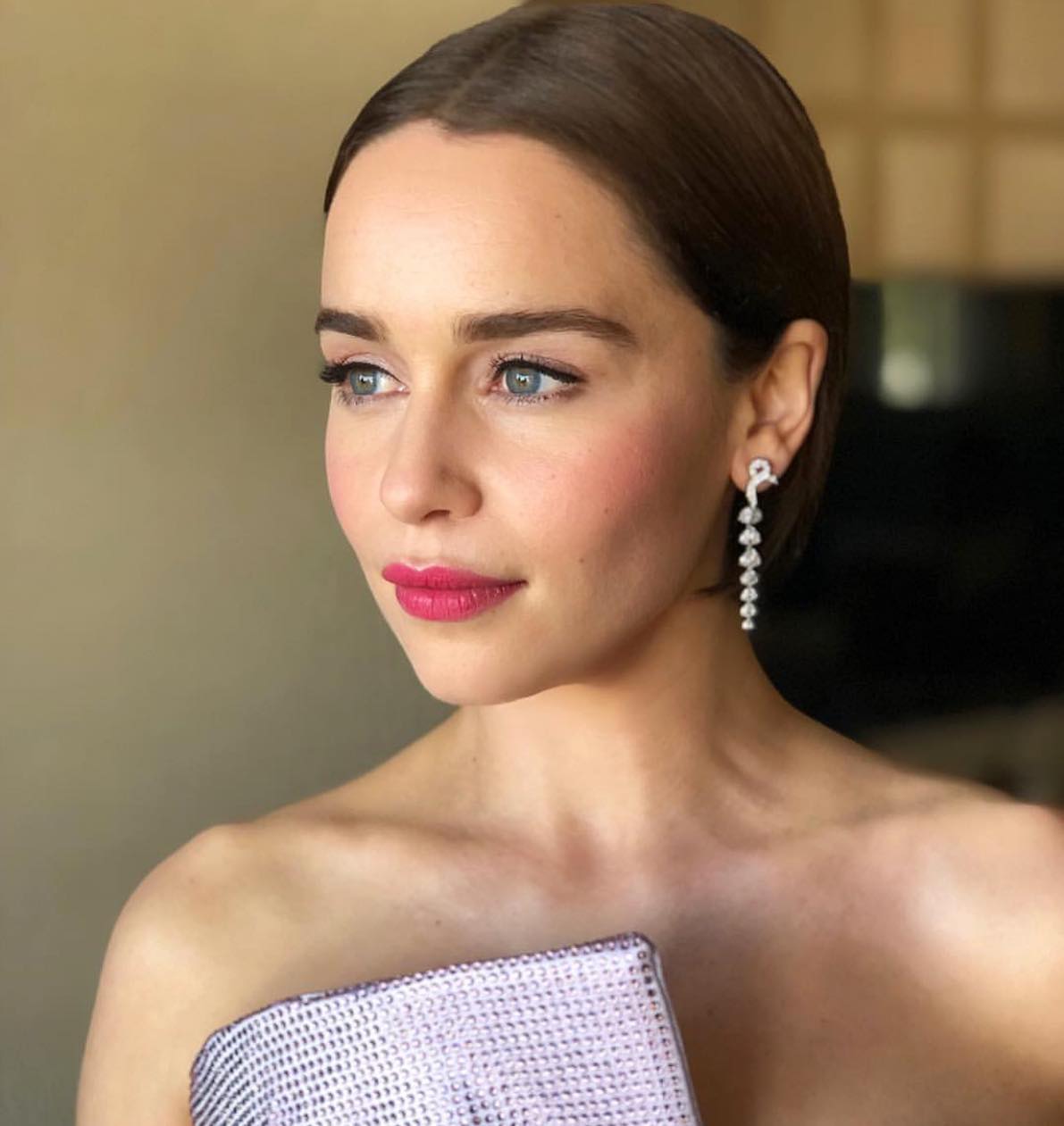 Unveiling Emilia Clarke's Bio: Age, Height, Weight, and Net Worth Revealed