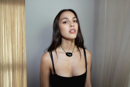 Read more about the article Olivia Rodrigo Bra Size and Body Measurements