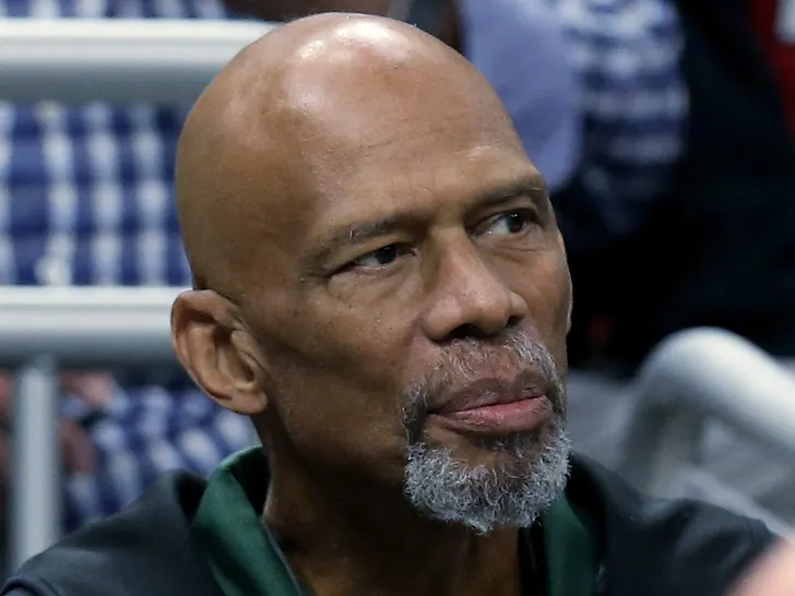 Kareem Abdul-Jabbar Suffers Hip Fracture, Urgently Admitted to Los Angeles Hospital